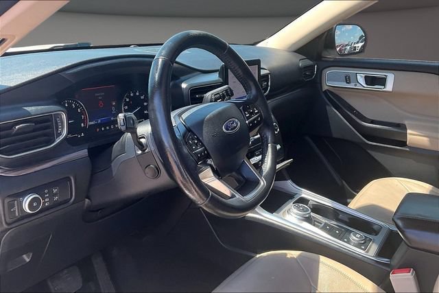 Used 2020 Ford Explorer Limited AWD/4WD image 12