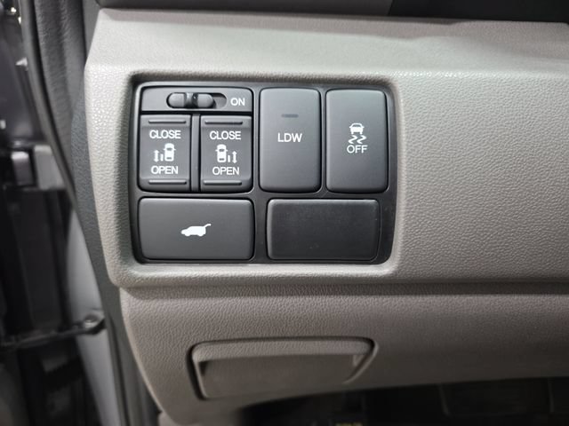 Used 2016 Honda Odyssey EX-L image 23
