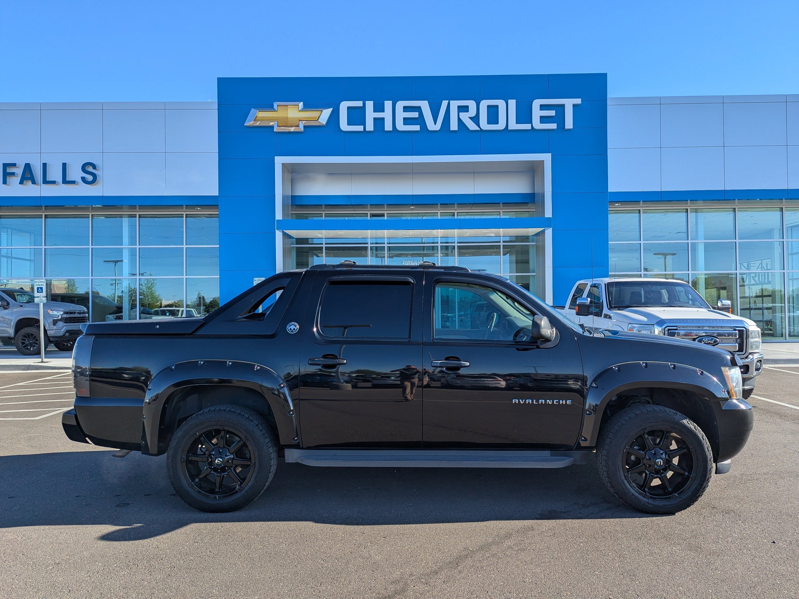 Used 2013 Chevrolet Avalanche LT w/ All-Star Edition AWD/4WD image 35
