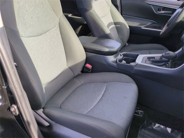 Used 2021 Toyota RAV4 XLE image 23