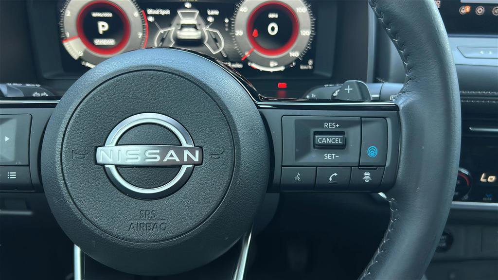 Used 2024 Nissan Rogue SL w/ SL Premium Package image 32