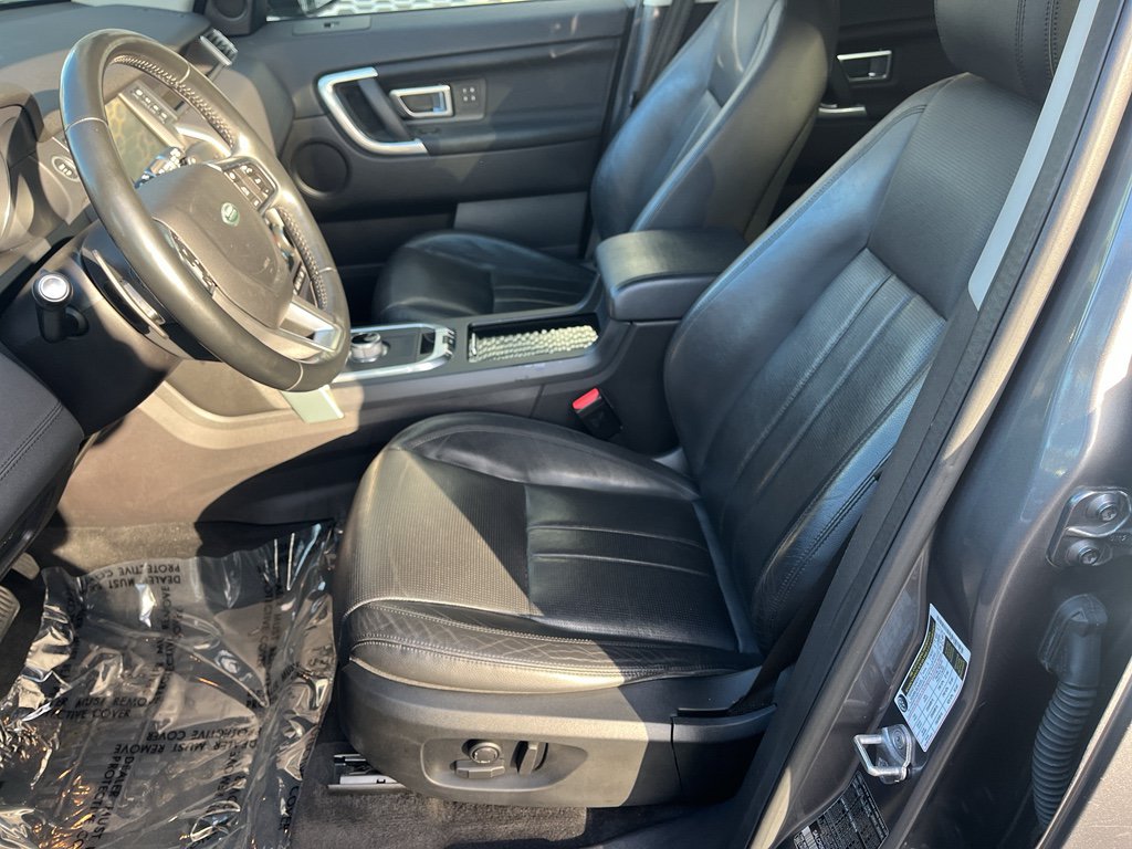 Used 2016 Land Rover Discovery Sport HSE AWD/4WD image 17