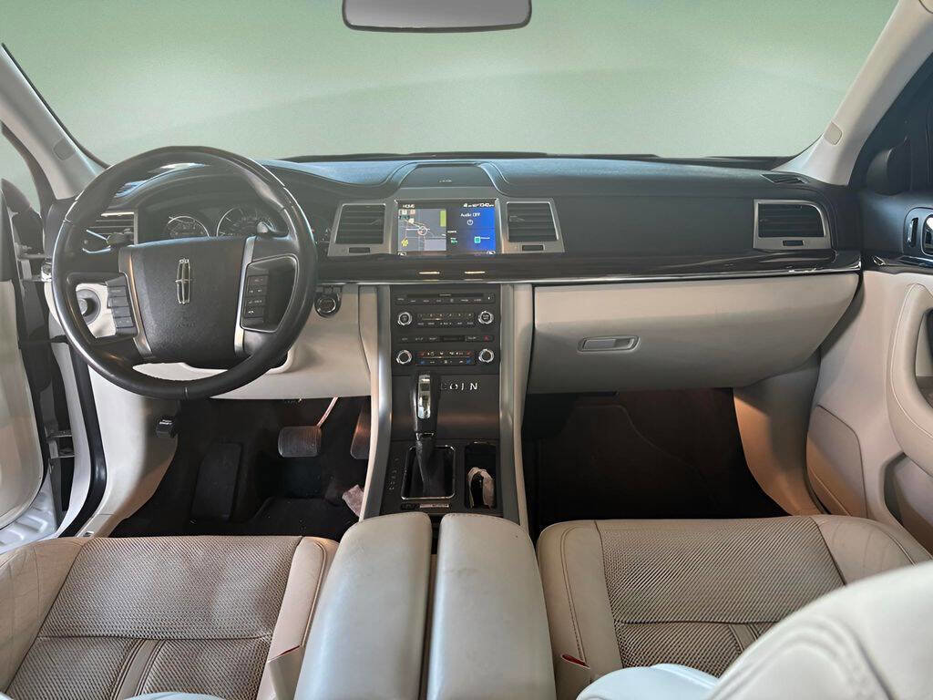 Used 2011 Lincoln MKS AWD w/ 201A Rapid Spec Order Code image 17