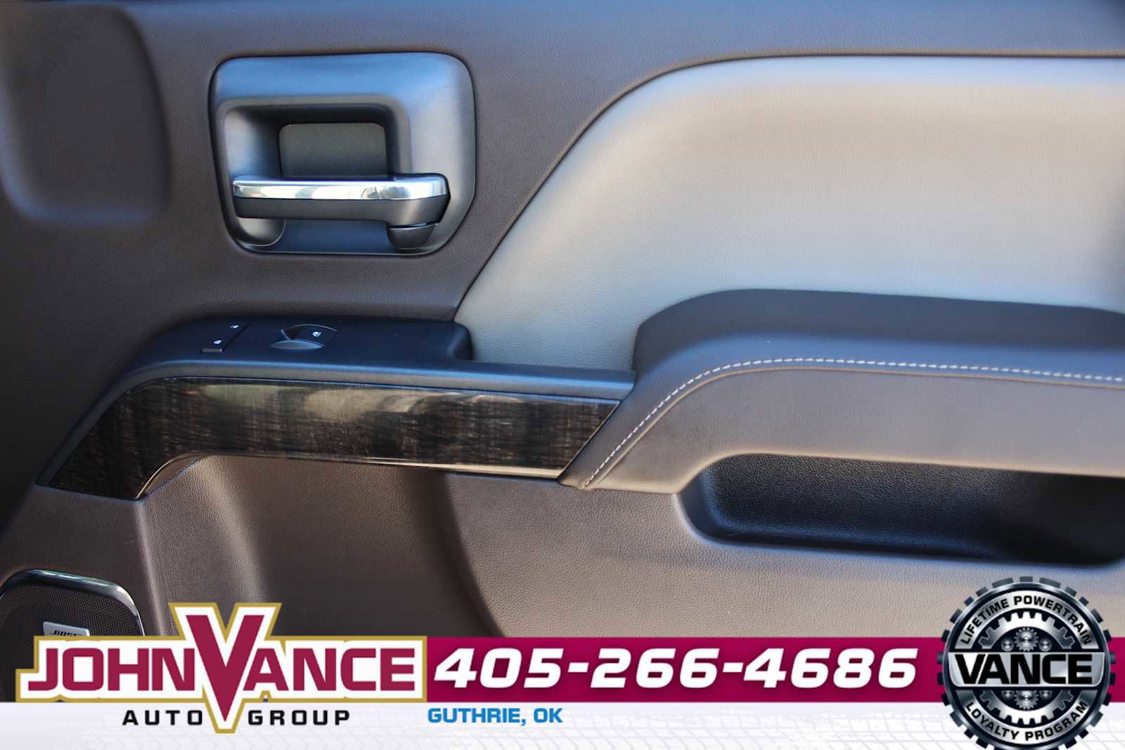 Used 2015 GMC Sierra 2500 Denali w/ Duramax Plus Package image 17