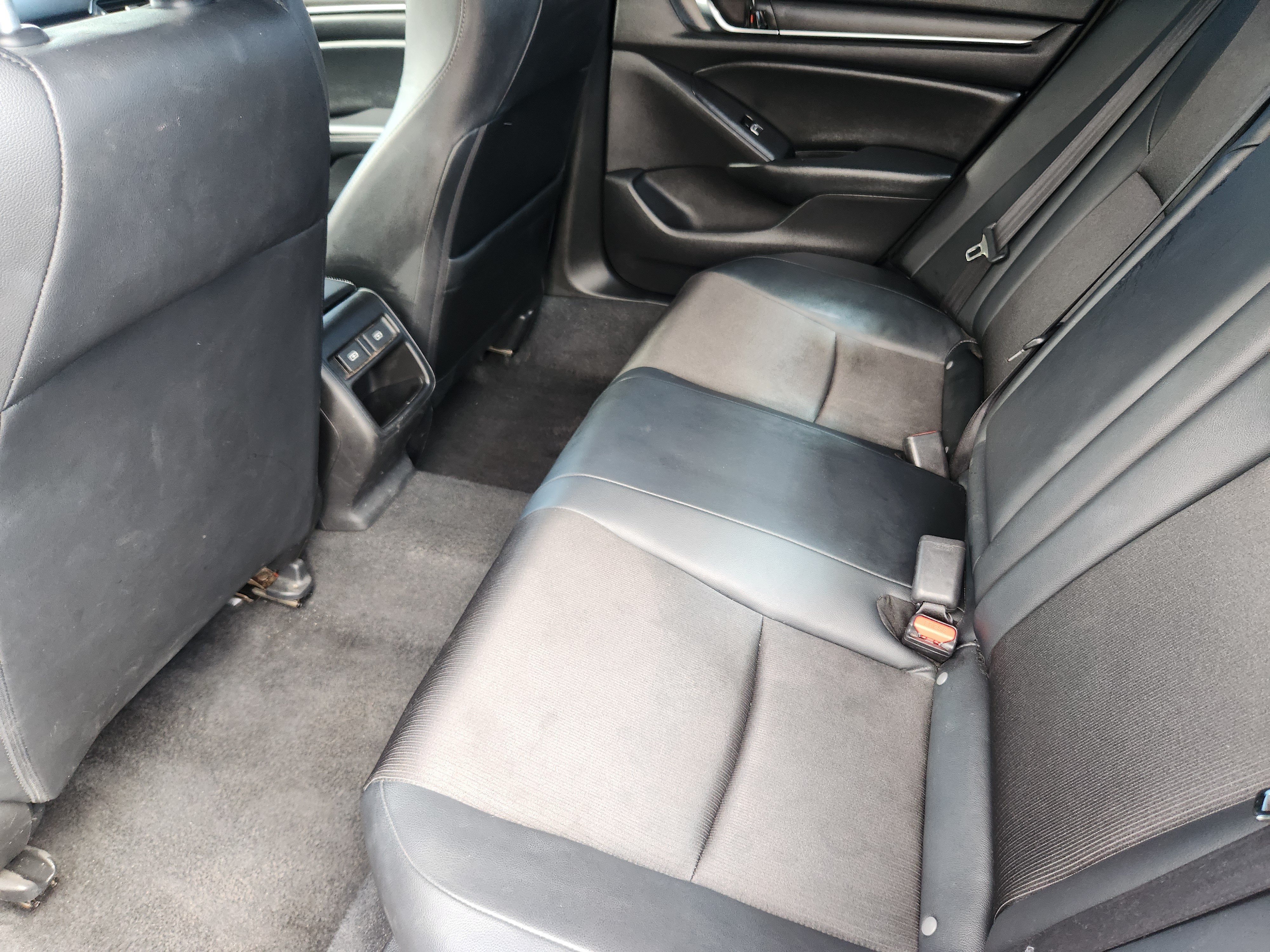 Used 2022 Honda Accord Sport image 18