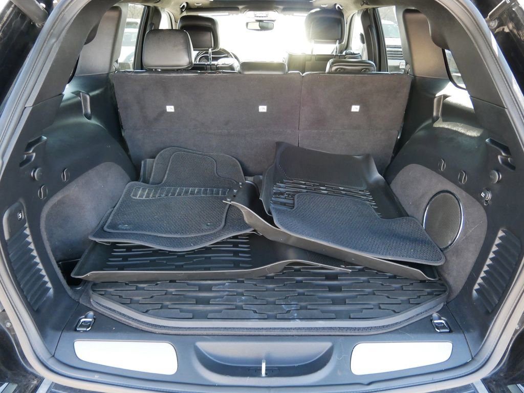 Used 2019 Jeep Grand Cherokee Summit AWD/4WD image 14