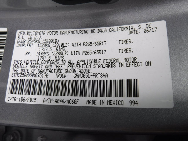 Used 2017 Toyota Tacoma TRD Sport image 46