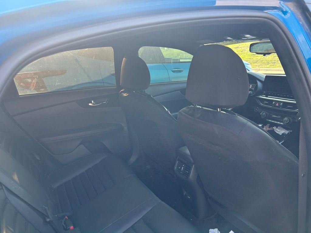 Used 2022 Kia Forte GT FWD image 4