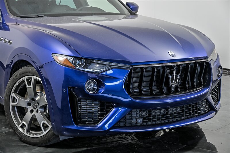 Used 2023 Maserati Levante Modena AWD/4WD image 2