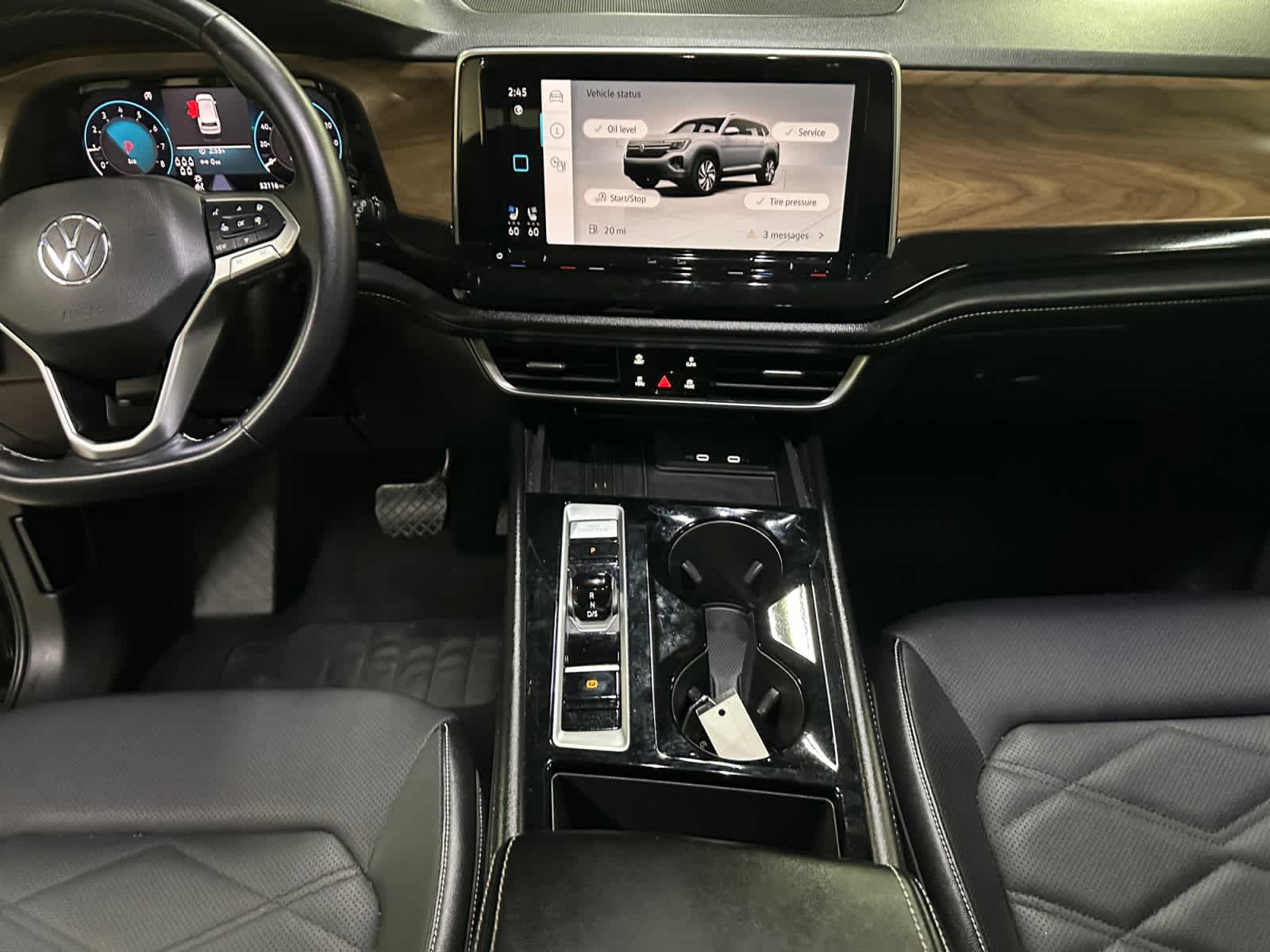 Used 2025 Volkswagen Atlas SE AWD/4WD image 18