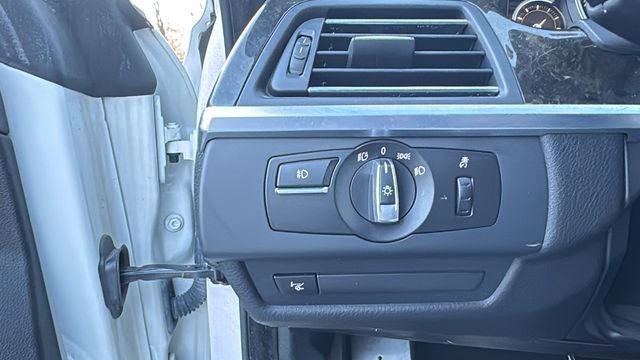 Used 2015 BMW 640i xDrive Convertible image 16