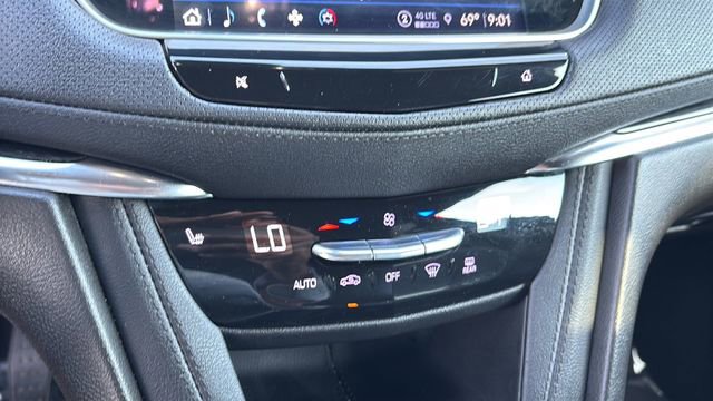 Used 2022 Cadillac XT5 Premium Luxury image 31