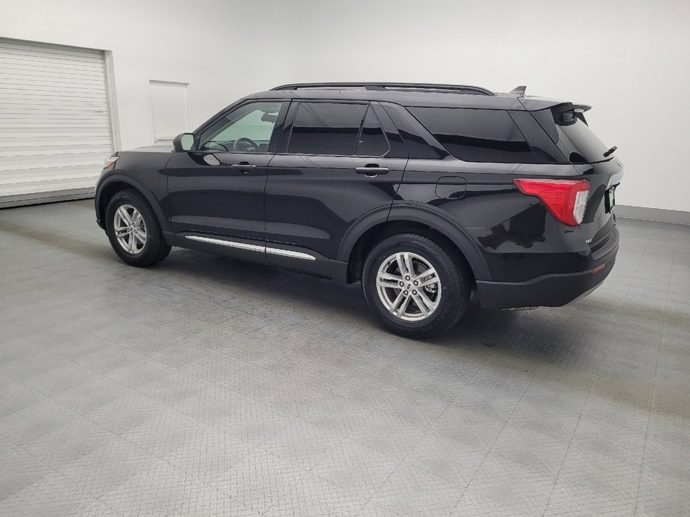 Used 2023 Ford Explorer XLT w/ Equipment Group 202A image 3