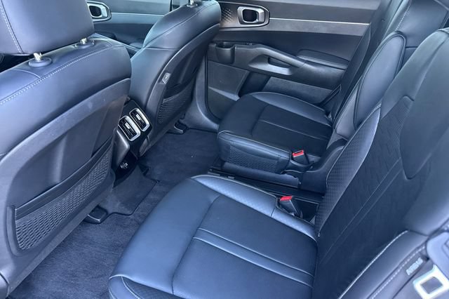 Certified 2025 Kia Sorento EX AWD/4WD image 15