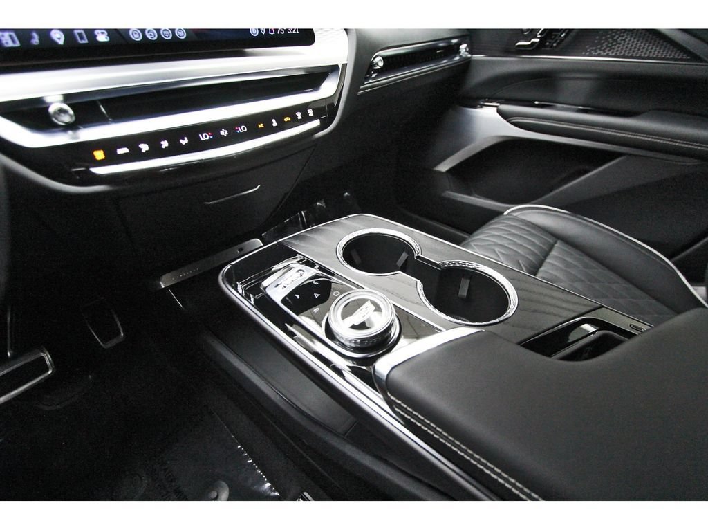Used 2026 Cadillac Lyriq V w/ Exterior Carbon Fiber Package AWD/4WD image 28