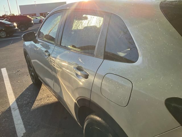 Used 2023 Honda HR-V Sport image 8