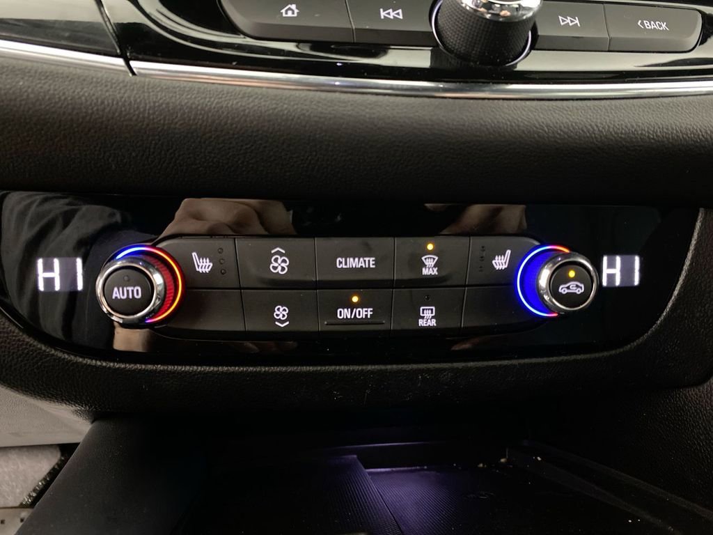 Used 2023 Buick Enclave Essence w/ Trailering Package, 5000 lbs. image 18