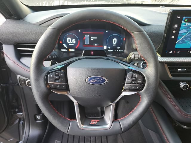 Used 2025 Ford Explorer ST RWD image 21