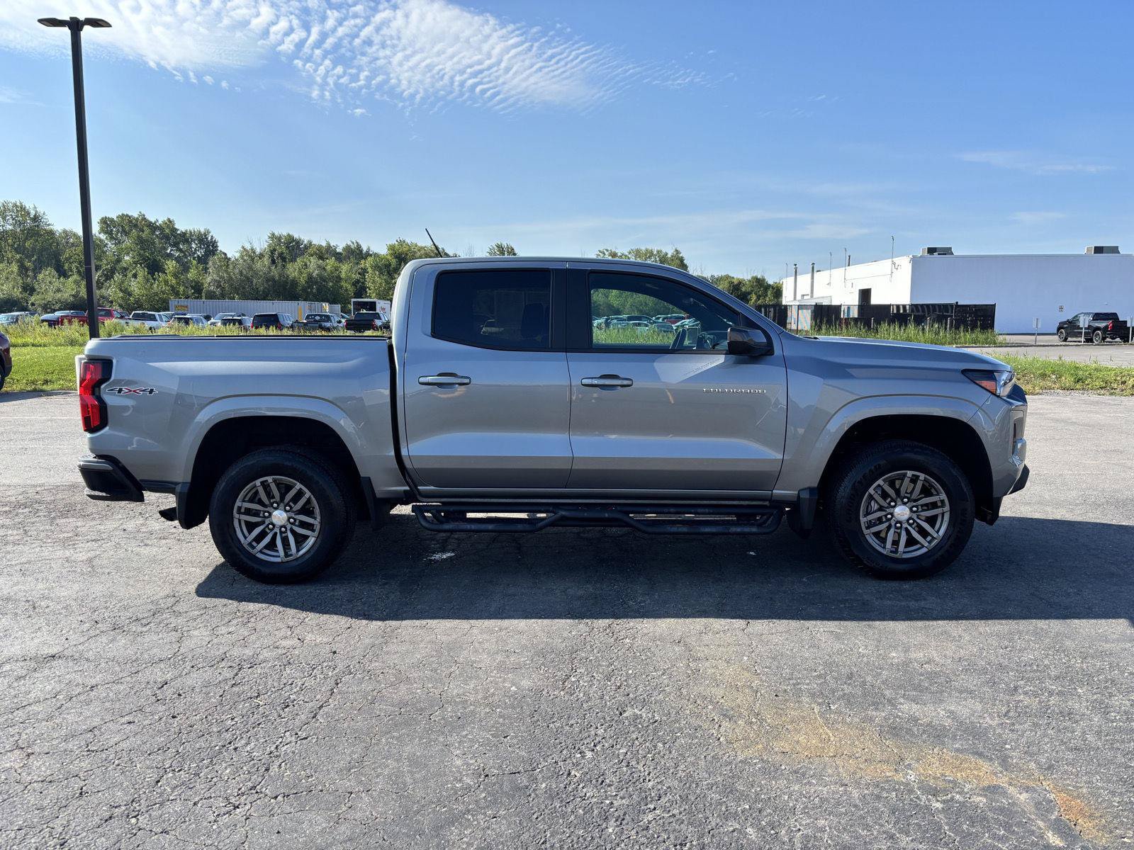Used 2024 Chevrolet Colorado LT w/ LT Convenience Package AWD/4WD image 8