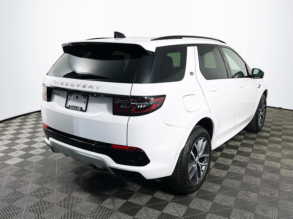 Used 2024 Land Rover Discovery Sport S image 5