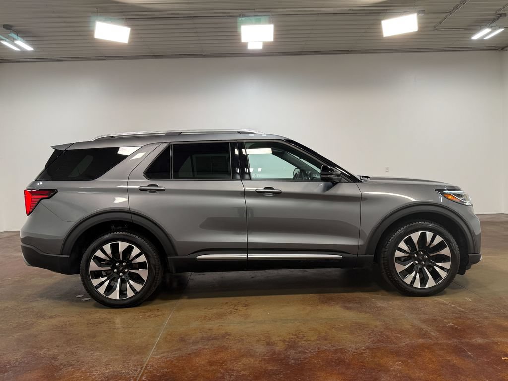 Used 2025 Ford Explorer Platinum w/ LUX Leather Package AWD/4WD image 23