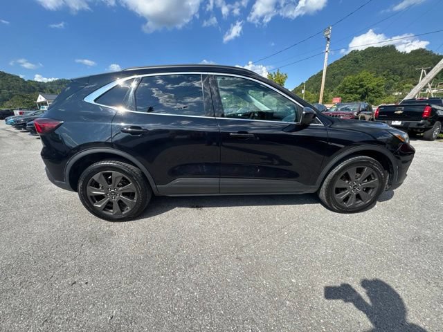 Used 2024 Ford Escape Platinum AWD/4WD image 9