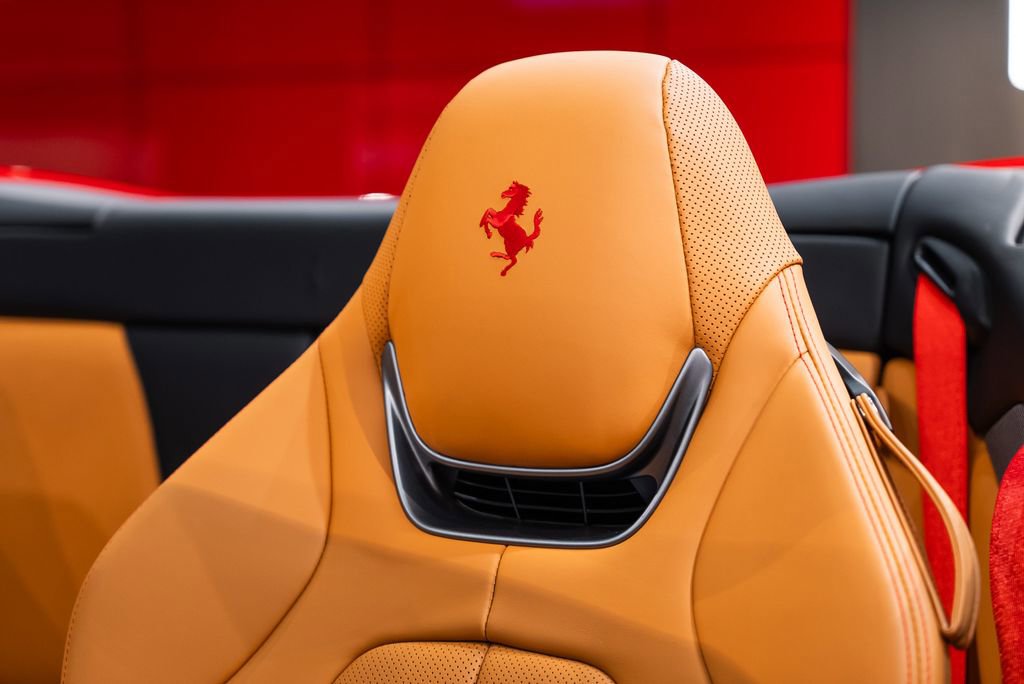 Certified 2023 Ferrari Portofino M image 6