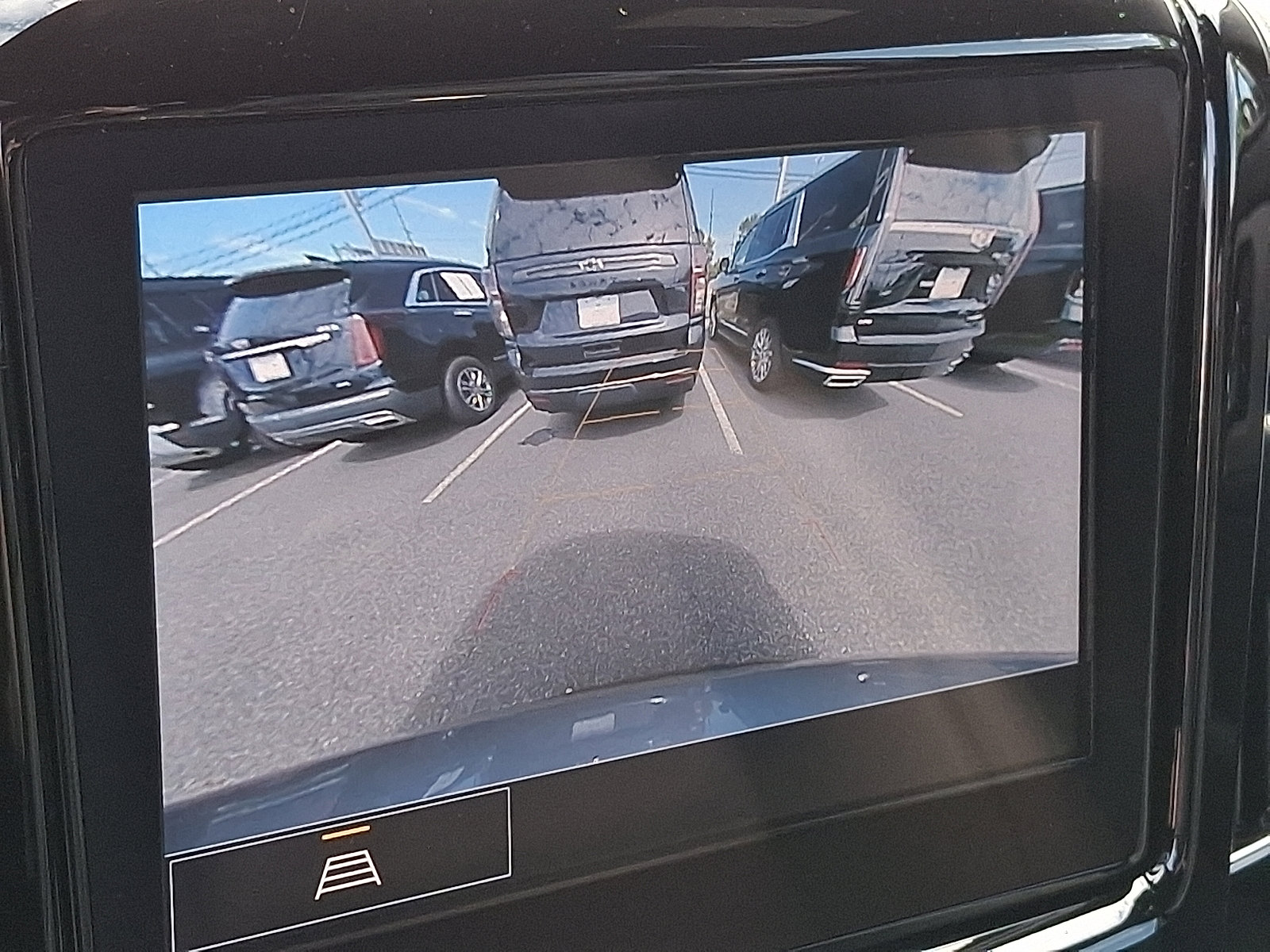 Used 2023 Chevrolet Traverse LT w/ LPO, Floor Liner Package image 17