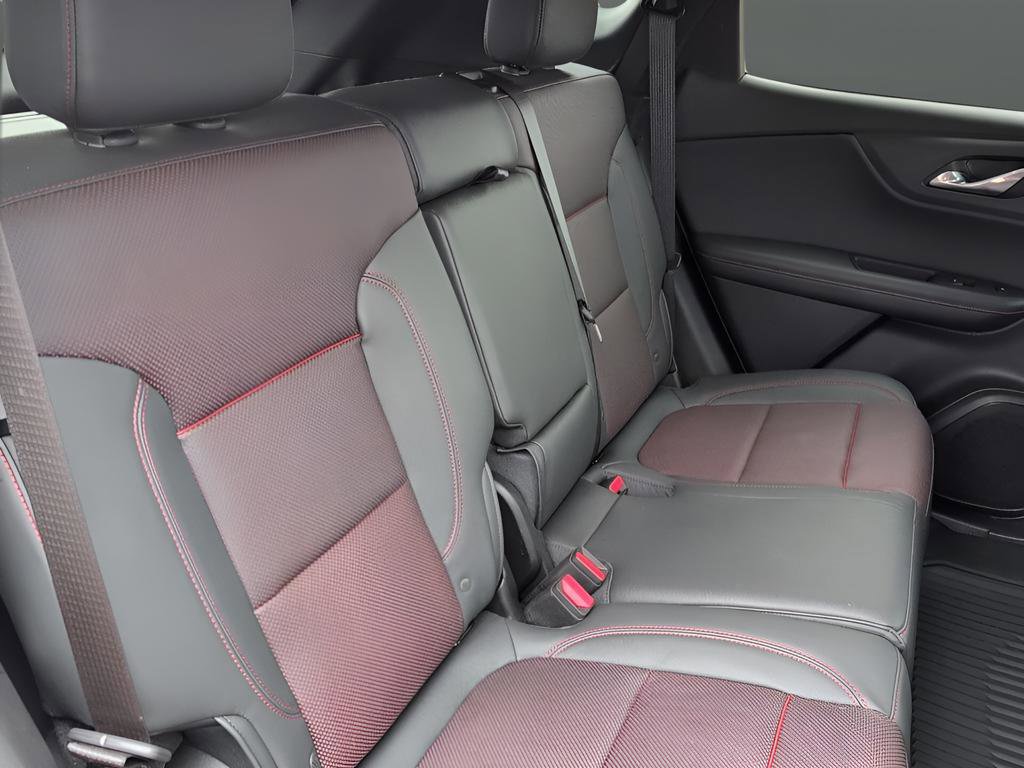 Used 2025 Chevrolet Blazer RS w/ Enhanced Convenience Package image 14