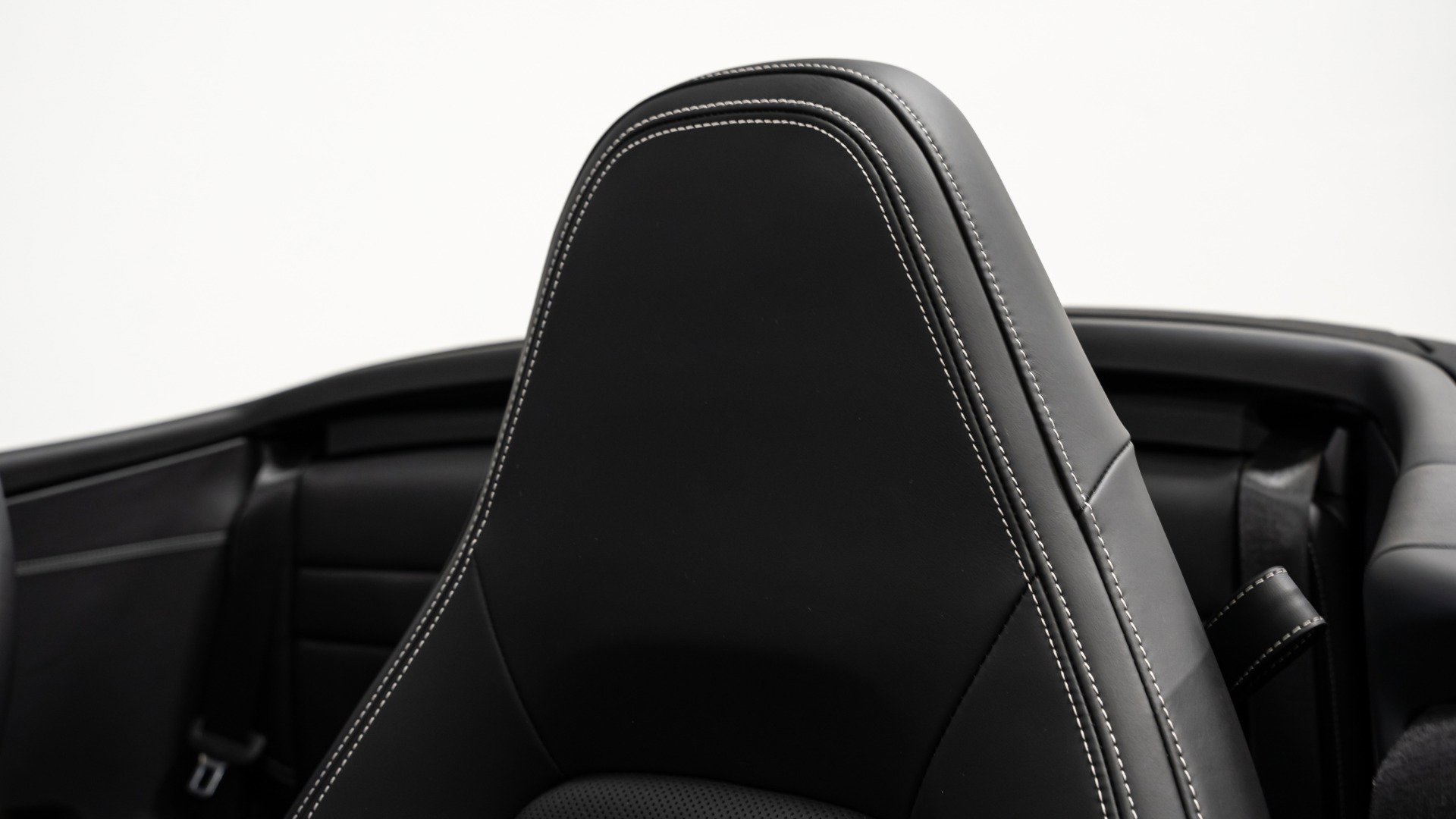 Used 2022 Porsche 911 Carrera image 48