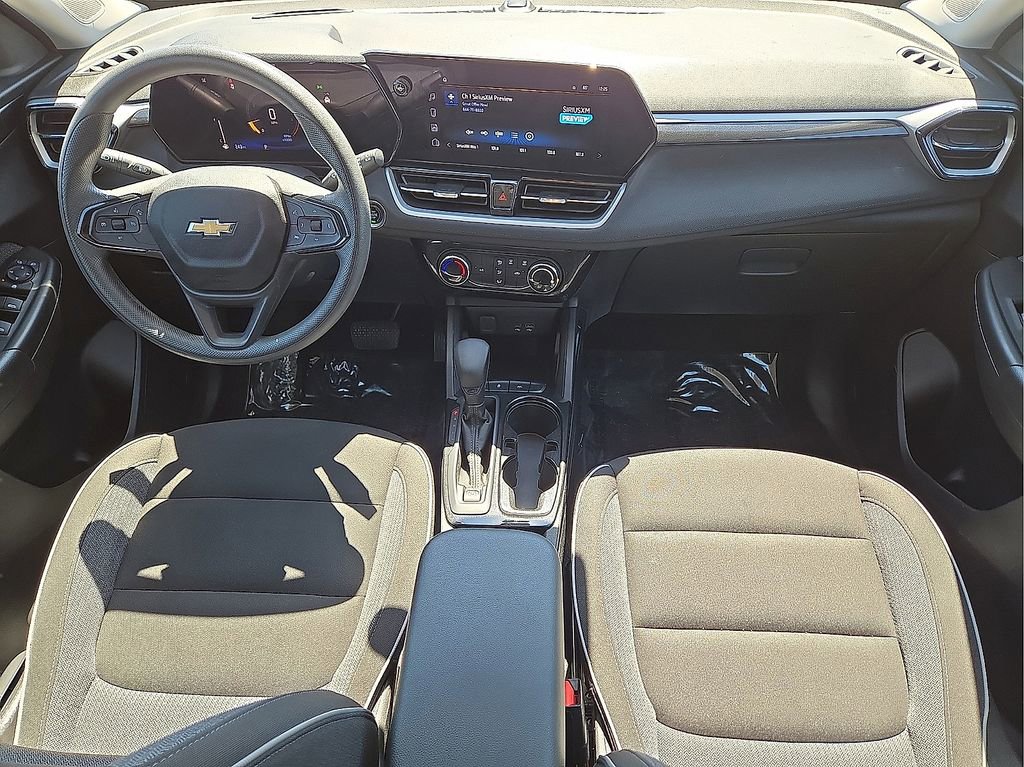 Used 2025 Chevrolet TrailBlazer LT FWD image 16