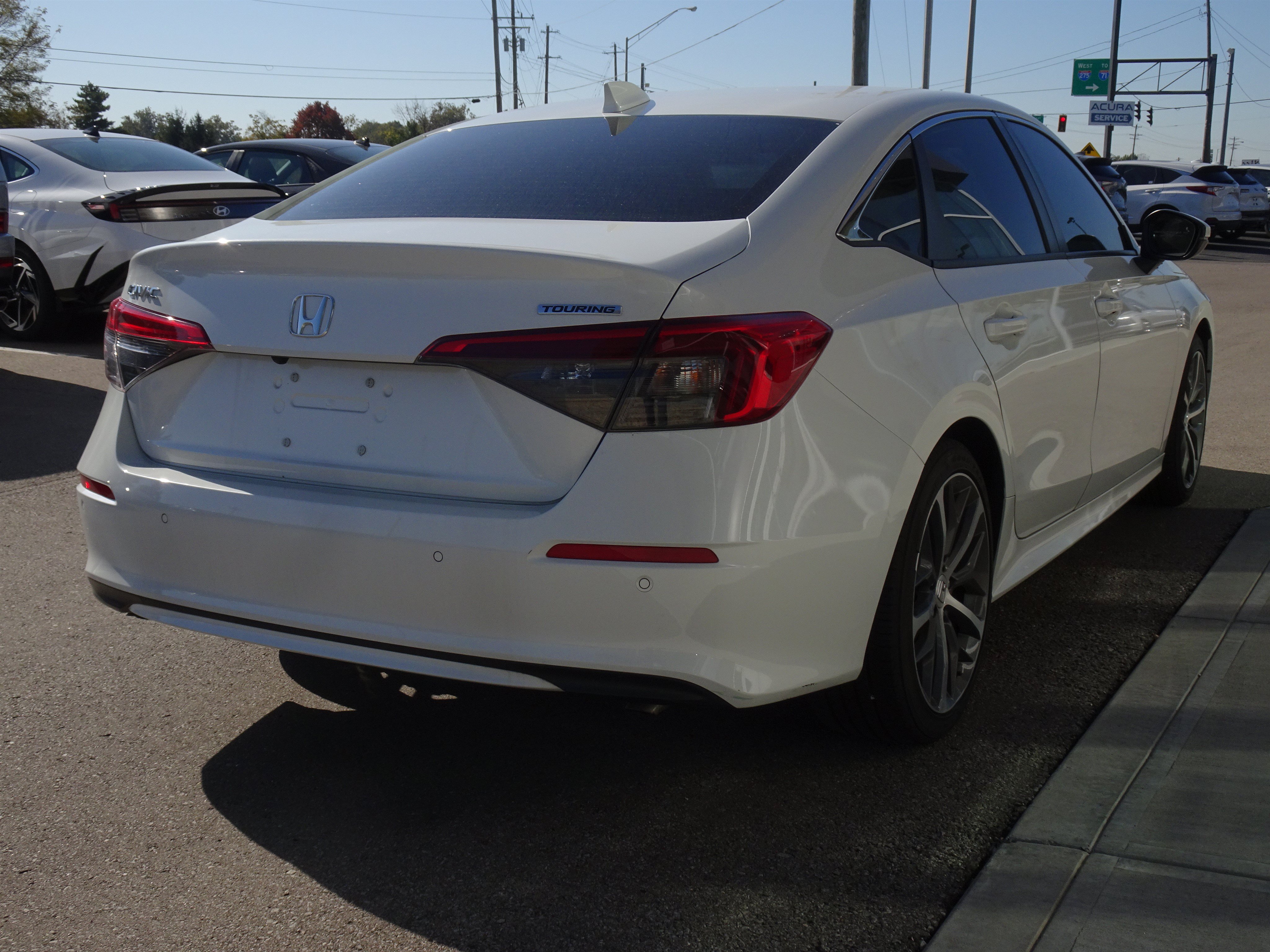 Used 2023 Honda Civic Touring image 5