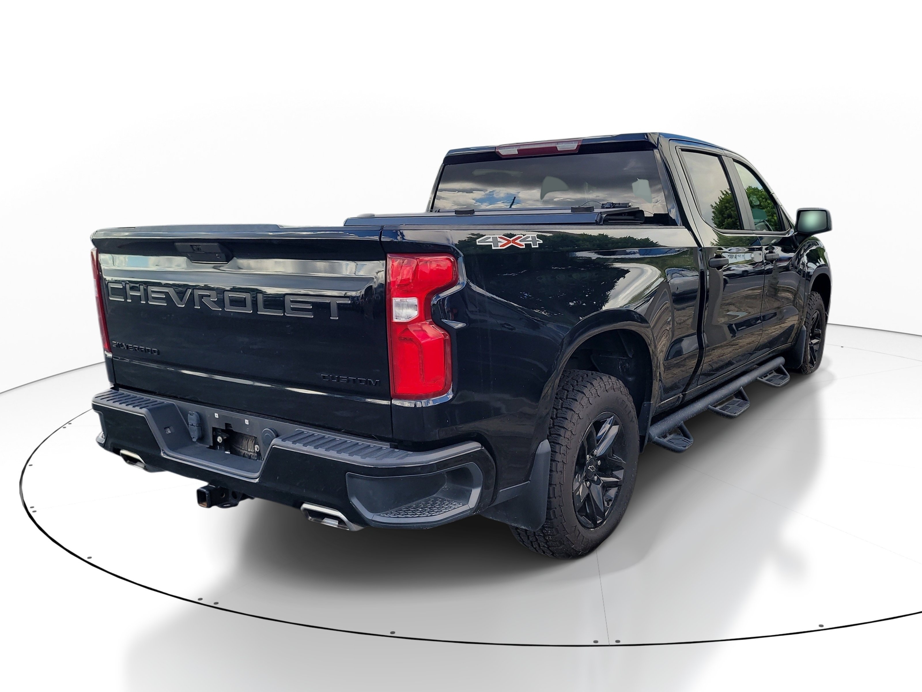Used 2021 Chevrolet Silverado 1500 Custom w/ LPO, Dark Essentials Package AWD/4WD image 7