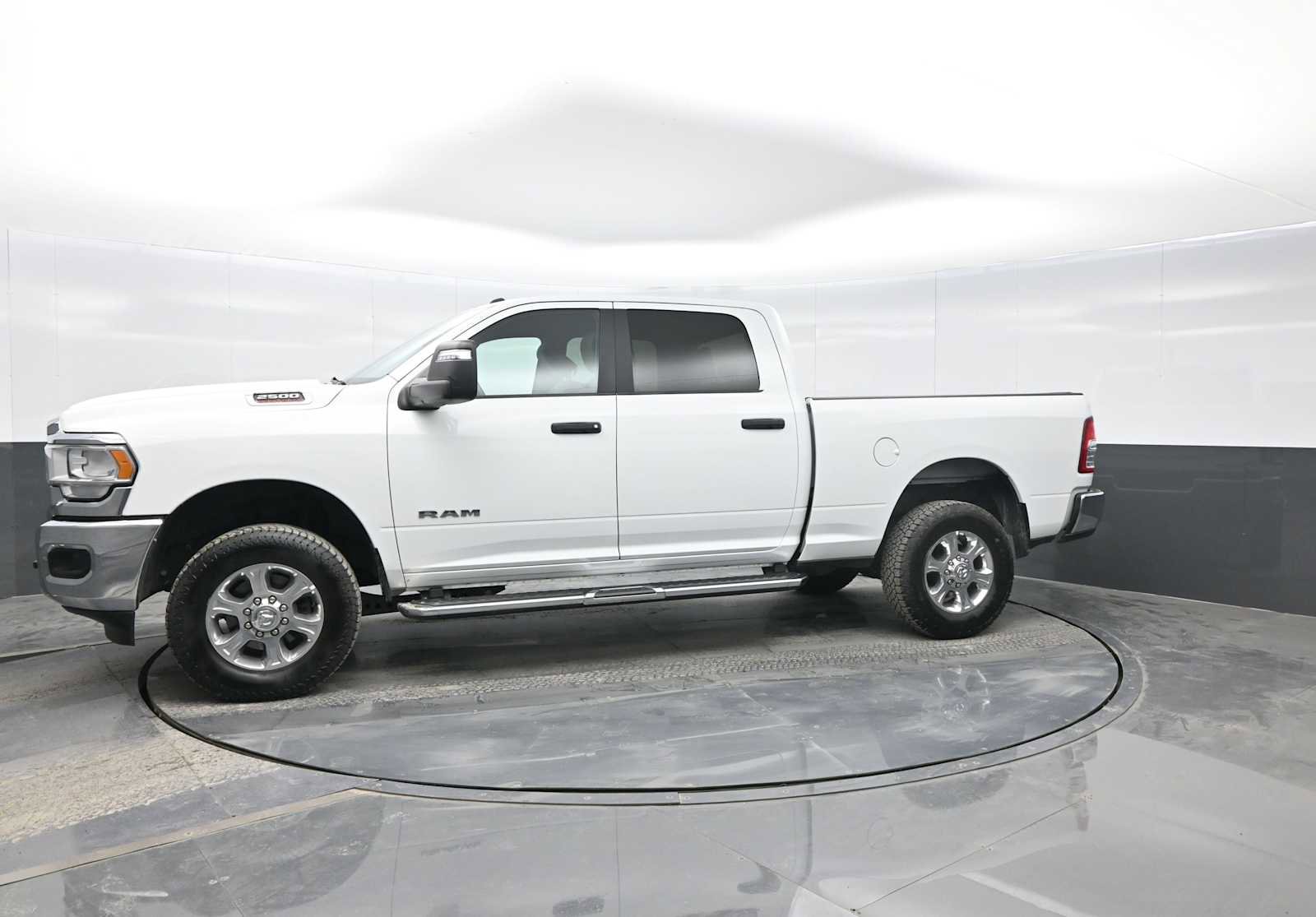 Used 2024 RAM 2500 Big Horn image 5