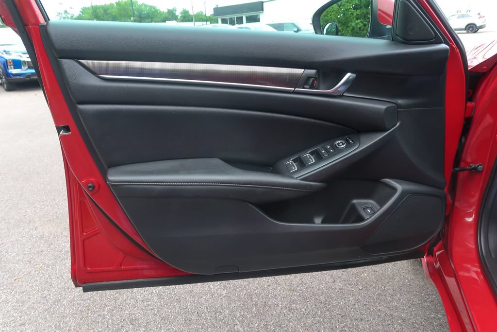 Used 2019 Honda Accord Sport image 18