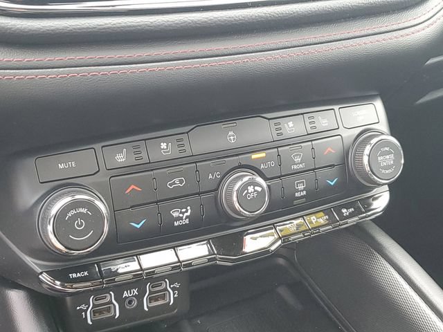 Used 2021 Dodge Durango R/T w/ Tow 'N Go Package AWD/4WD image 23
