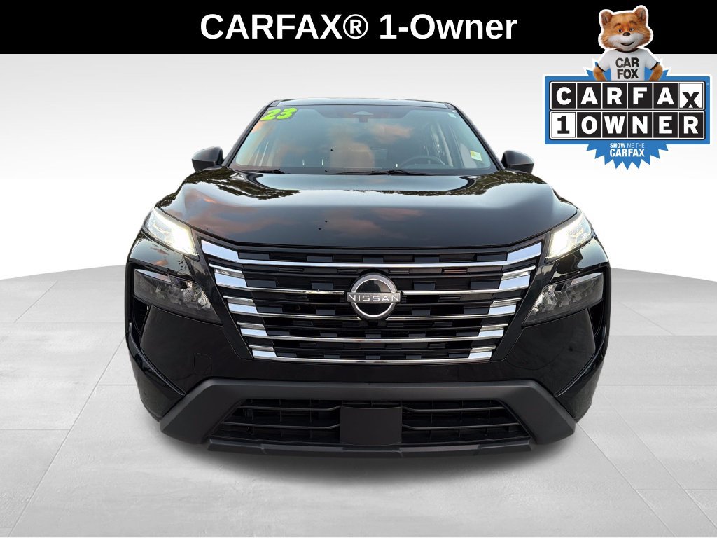 Used 2025 Nissan Rogue S FWD image 2