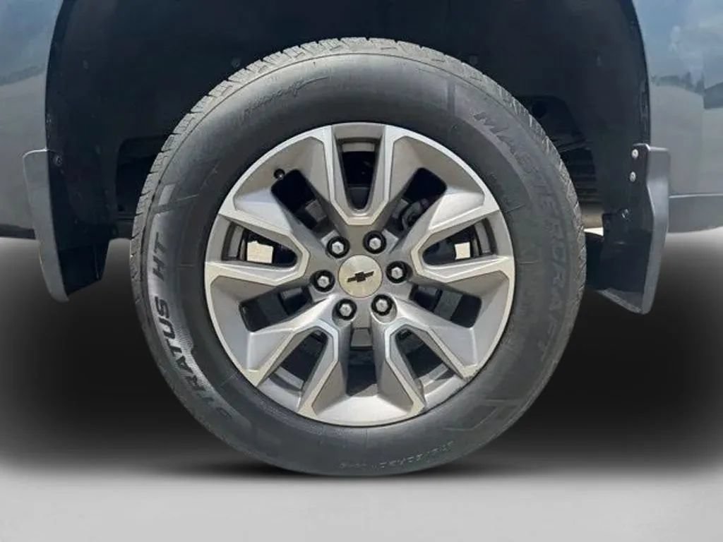 Used 2020 Chevrolet Silverado 1500 RST AWD/4WD image 33