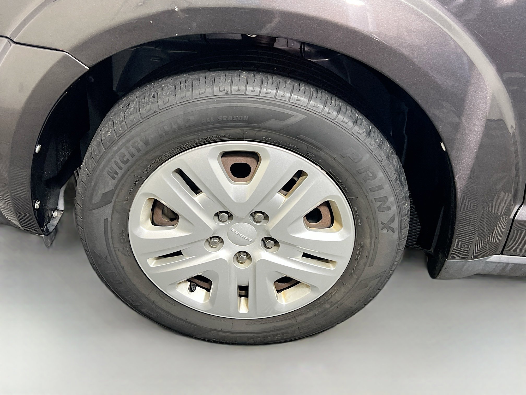 Used 2018 Dodge Journey SE image 13