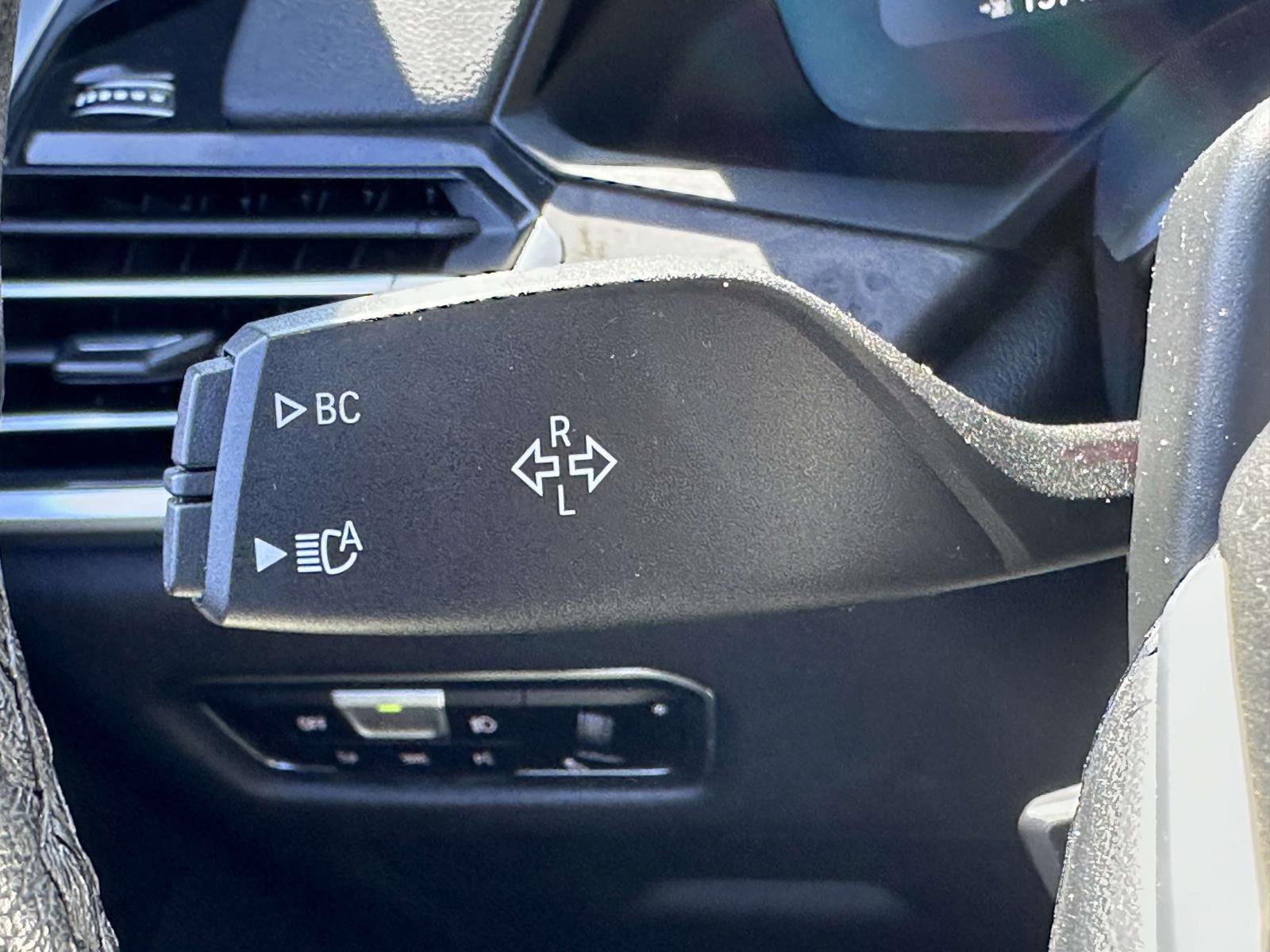 Used 2022 BMW X5 xDrive40i w/ Premium Package AWD/4WD image 36