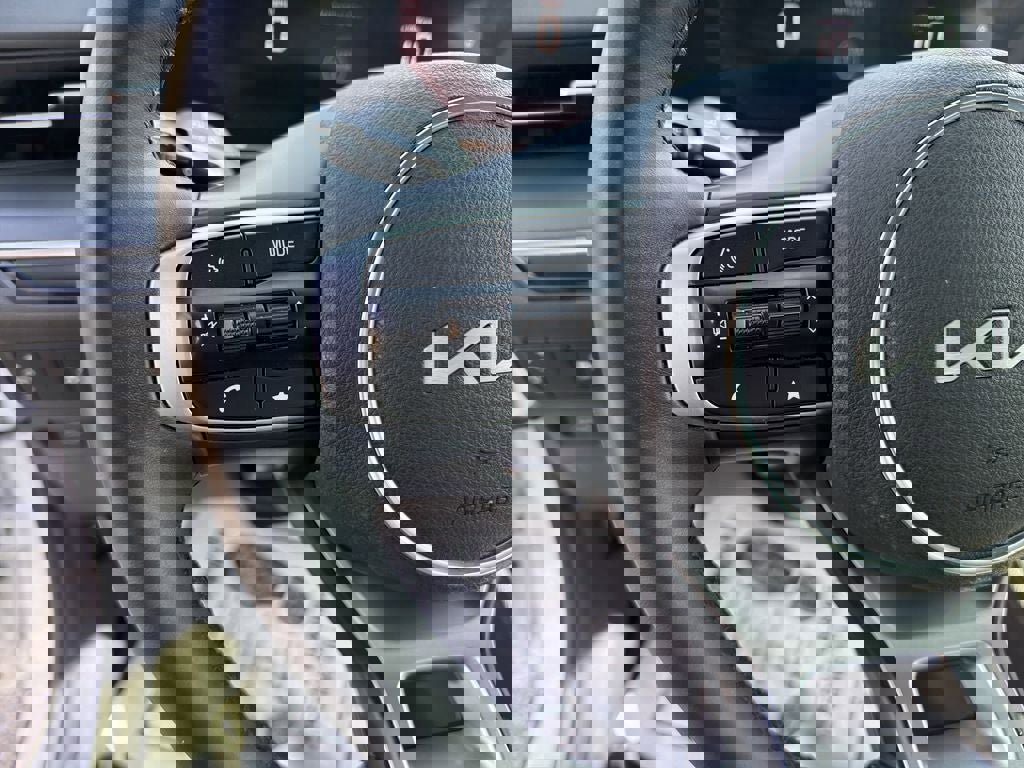 Used 2025 Kia K5 GT-Line image 19