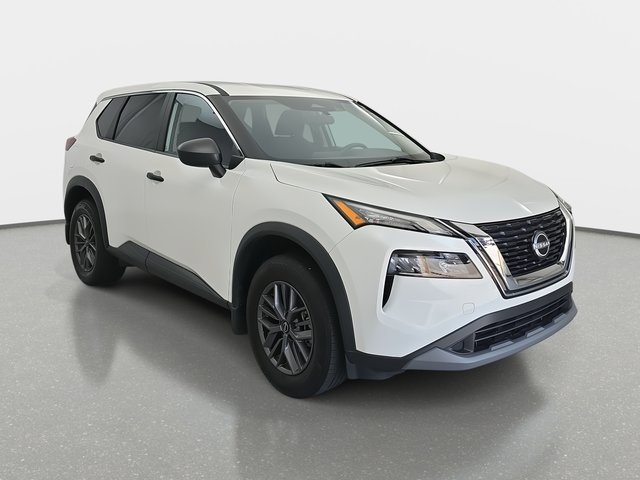 Certified 2022 Nissan Rogue S image 3