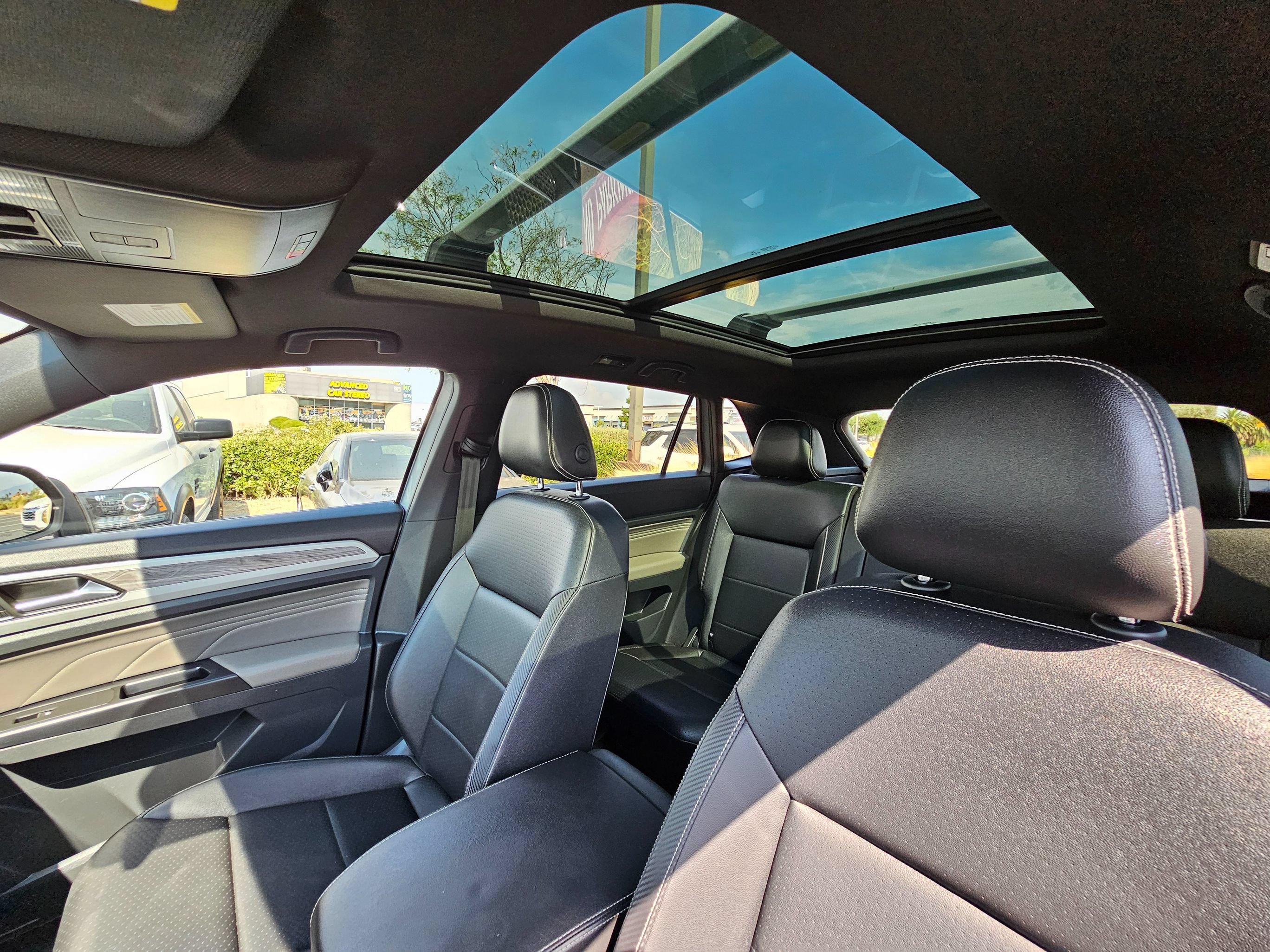 Used 2021 Volkswagen Atlas Cross Sport SE w/ Panoramic Sunroof Package AWD/4WD image 37