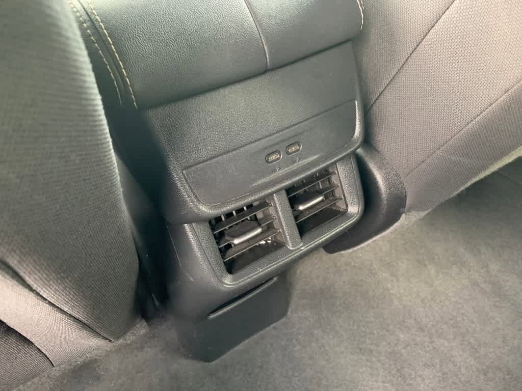 Used 2025 GMC Terrain Elevation image 21