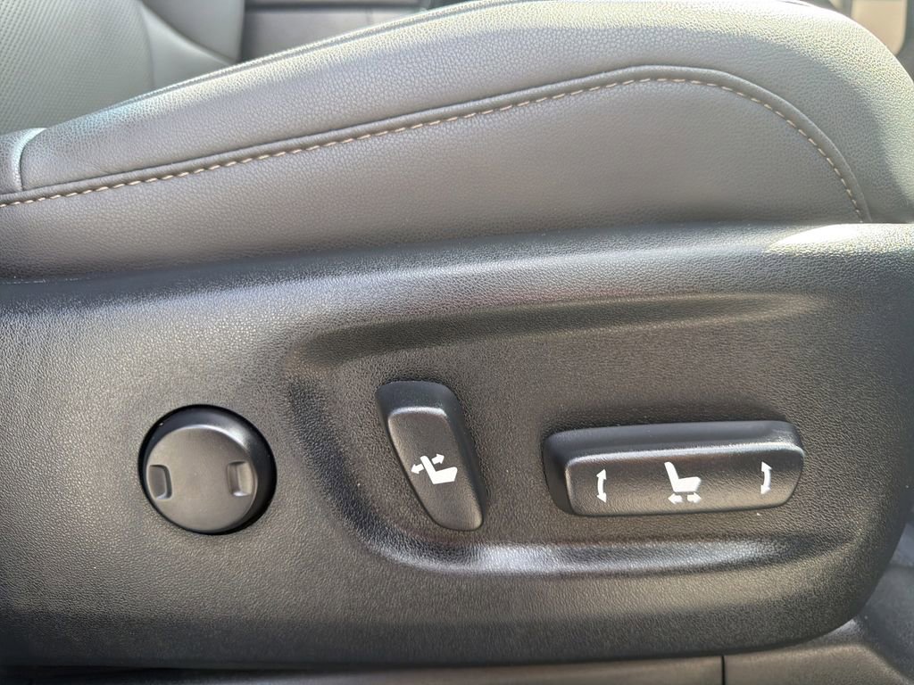 Used 2021 Lexus GX 460 Premium w/ Premium Package image 21