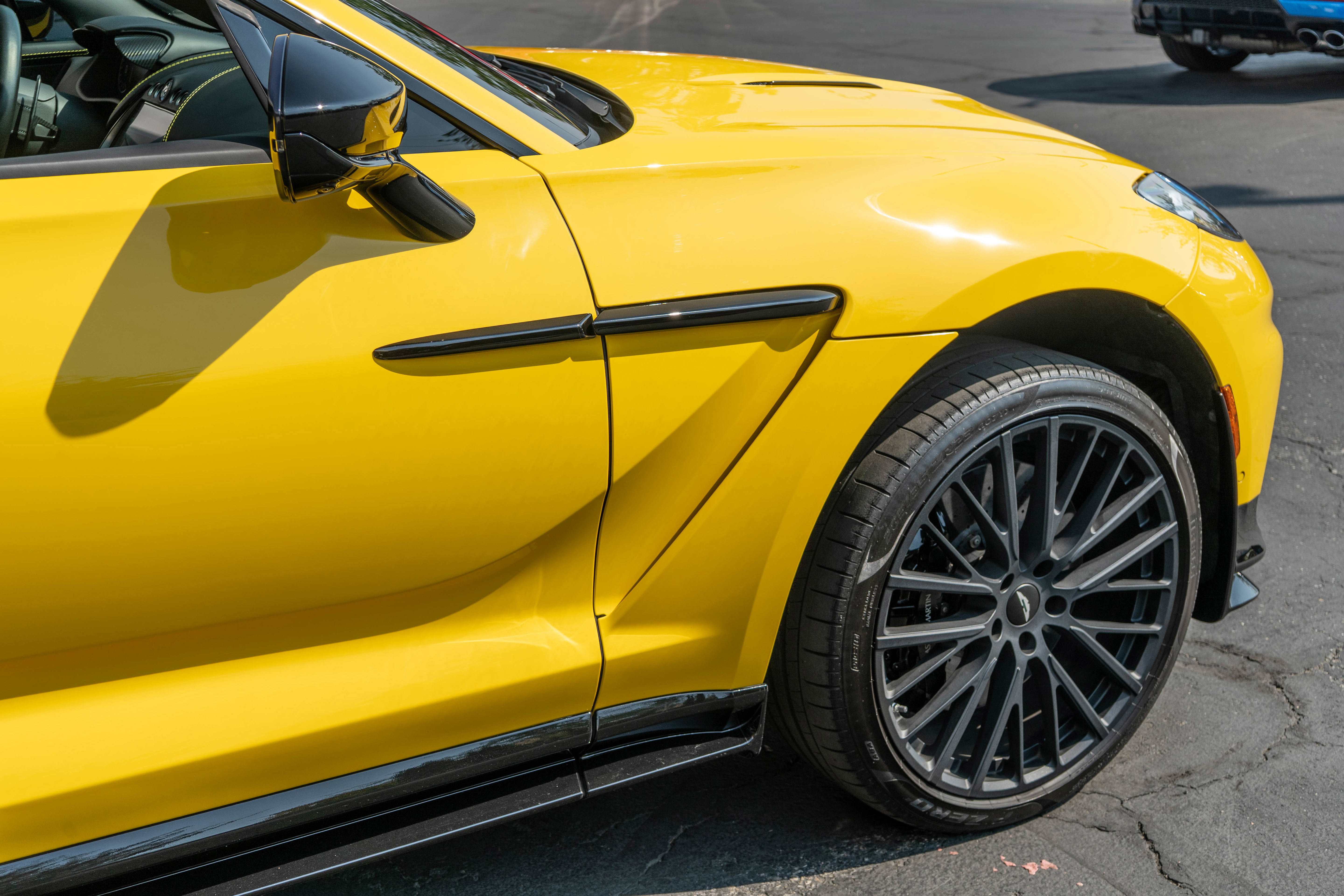 Used 2023 Aston Martin DBX 707 image 8