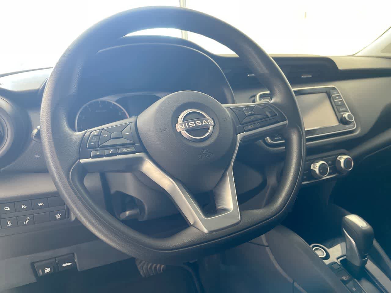 Used 2022 Nissan Kicks S FWD image 14