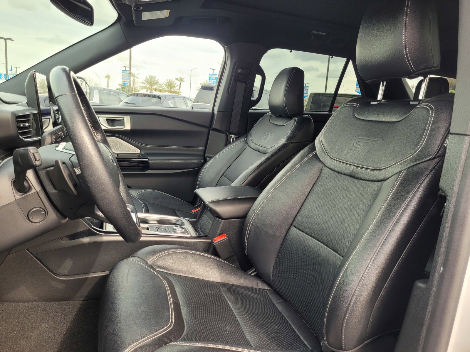 Used 2023 Ford Explorer ST w/ Equipment Group 401A image 10