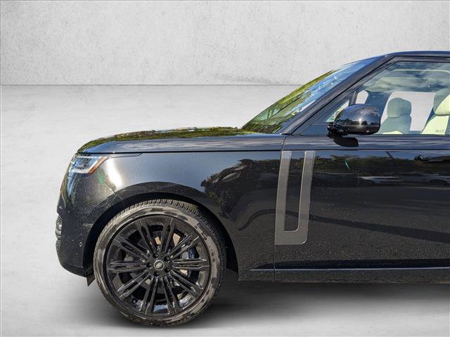 Used 2024 Land Rover Range Rover SE image 8