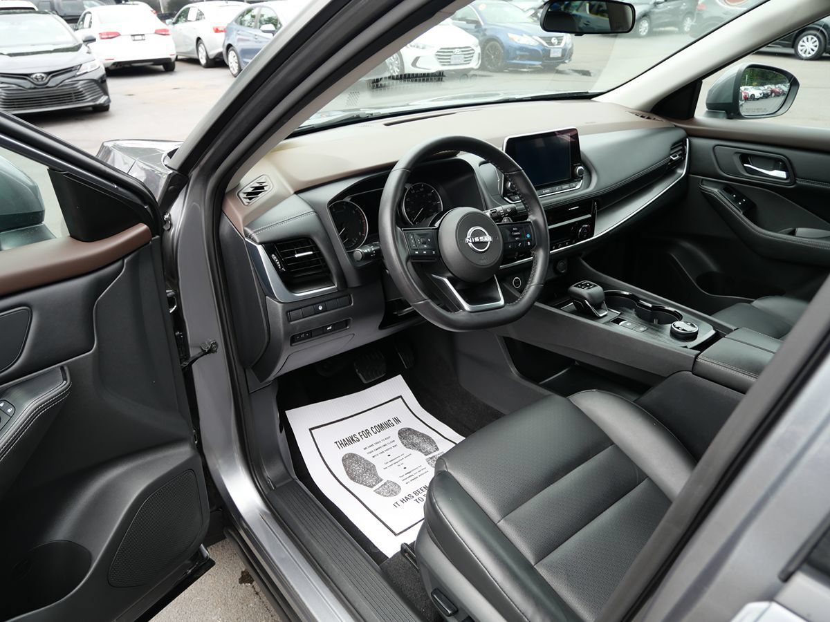 Used 2022 Nissan Rogue SV w/ SV Premium Package AWD/4WD image 9